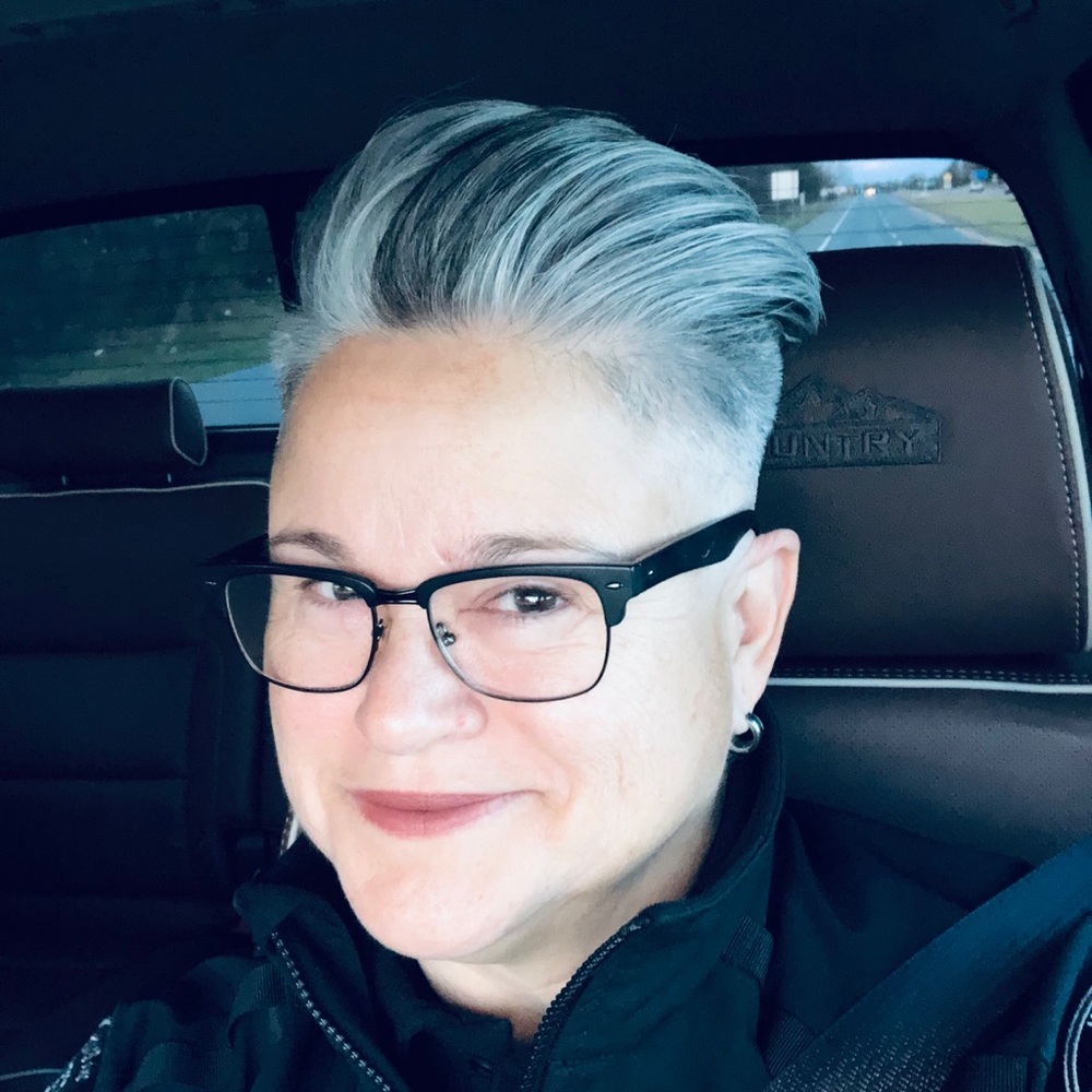 Meet your Posher, Ania